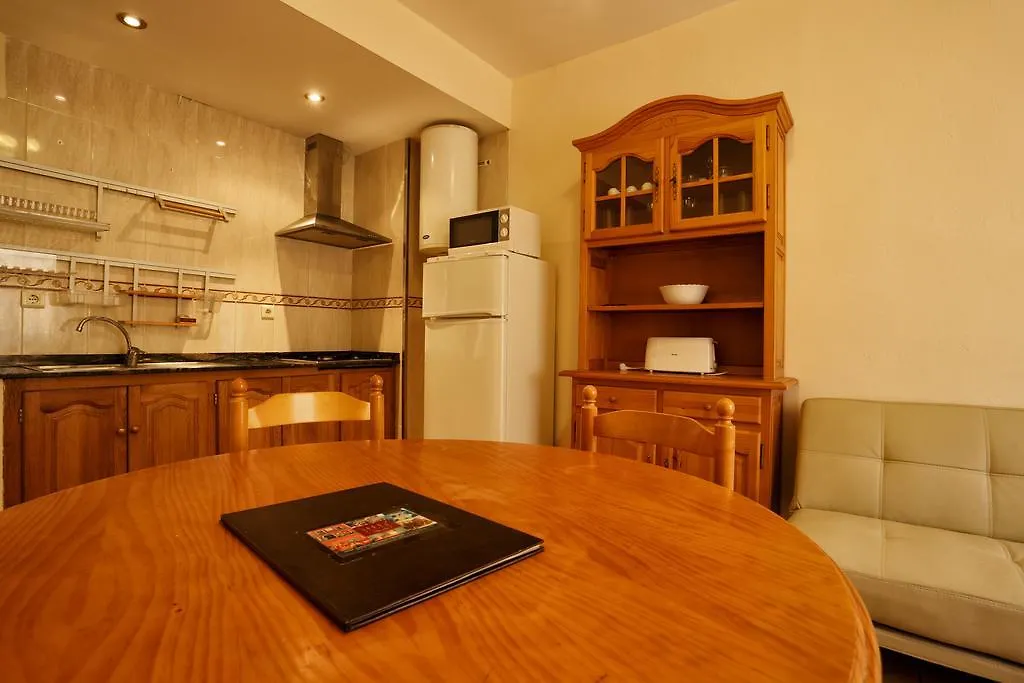Apartaments Populetus Apartment Poboleda