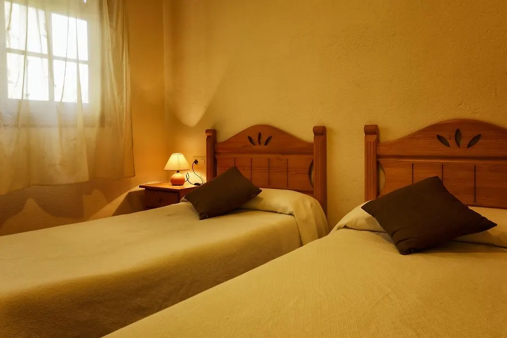 Apartaments Populetus Apartment Poboleda