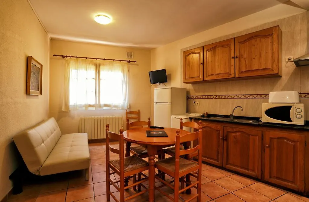 Apartaments Populetus Apartment Poboleda